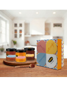 "Selezione" Gift Box - Three 300g Jars of Italian Honey and a Wooden Honey Dipper